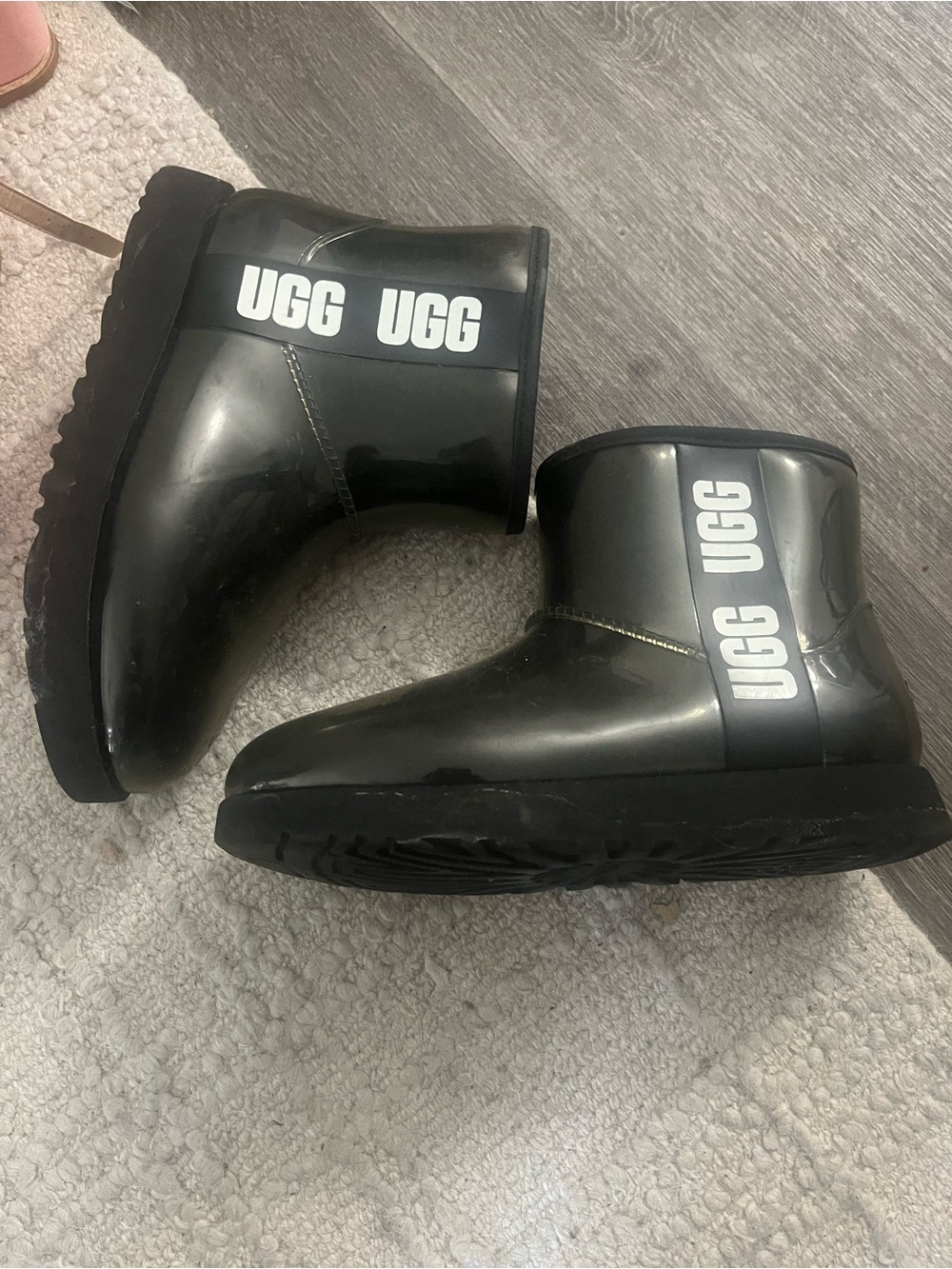 Black ugg winter boots
